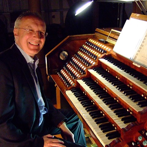 Wolfgang Capek (A), organo
